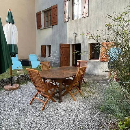 La Croisee Des Chemins Tatil Evi Saint-Santin-de-Maurs
